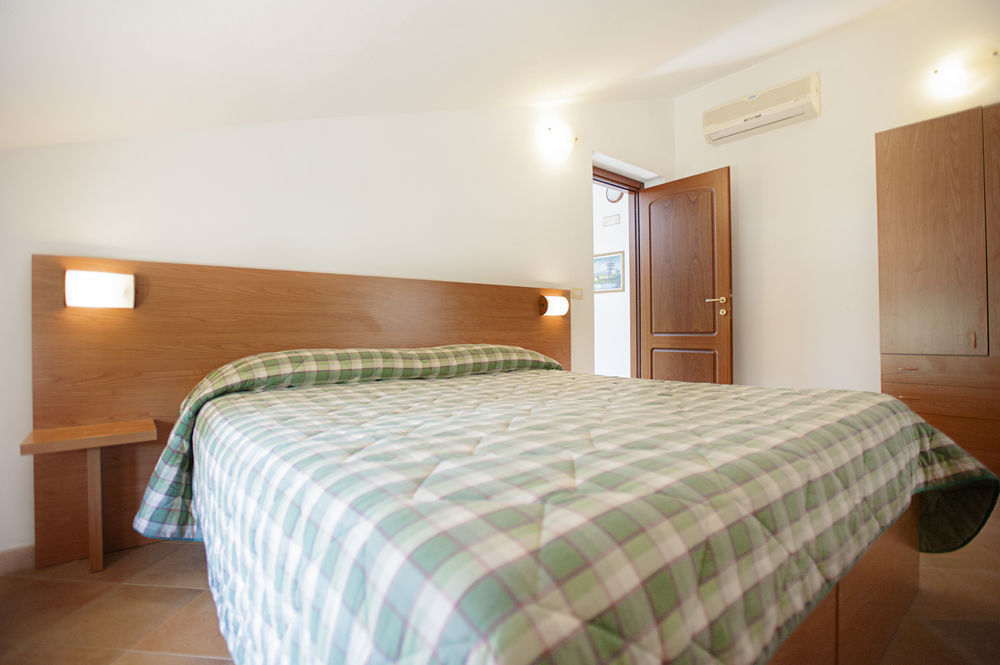 Bonsai B&B Alghero Santa Maria la Palma Eksteriør billede