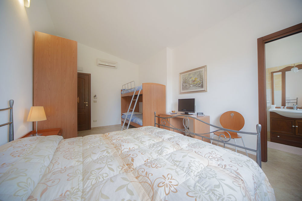 Bonsai B&B Alghero Santa Maria la Palma Eksteriør billede